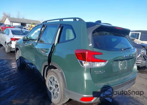 2024 Subaru Forester Premium из США, поврежденный, VIN JF2SKACC4RH408726